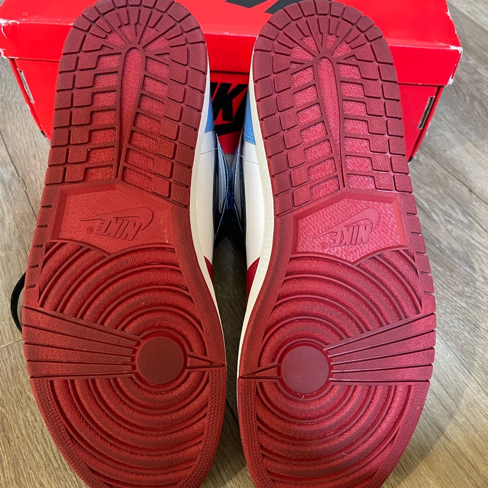 Nike Air Jordan 1 Retro High OG fearless - Picture 4 of 7